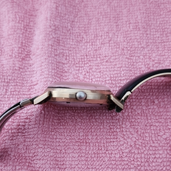 1967 Bulova Self Winding Vintage Watch - For Parts or Repair - Picture 3 of 9